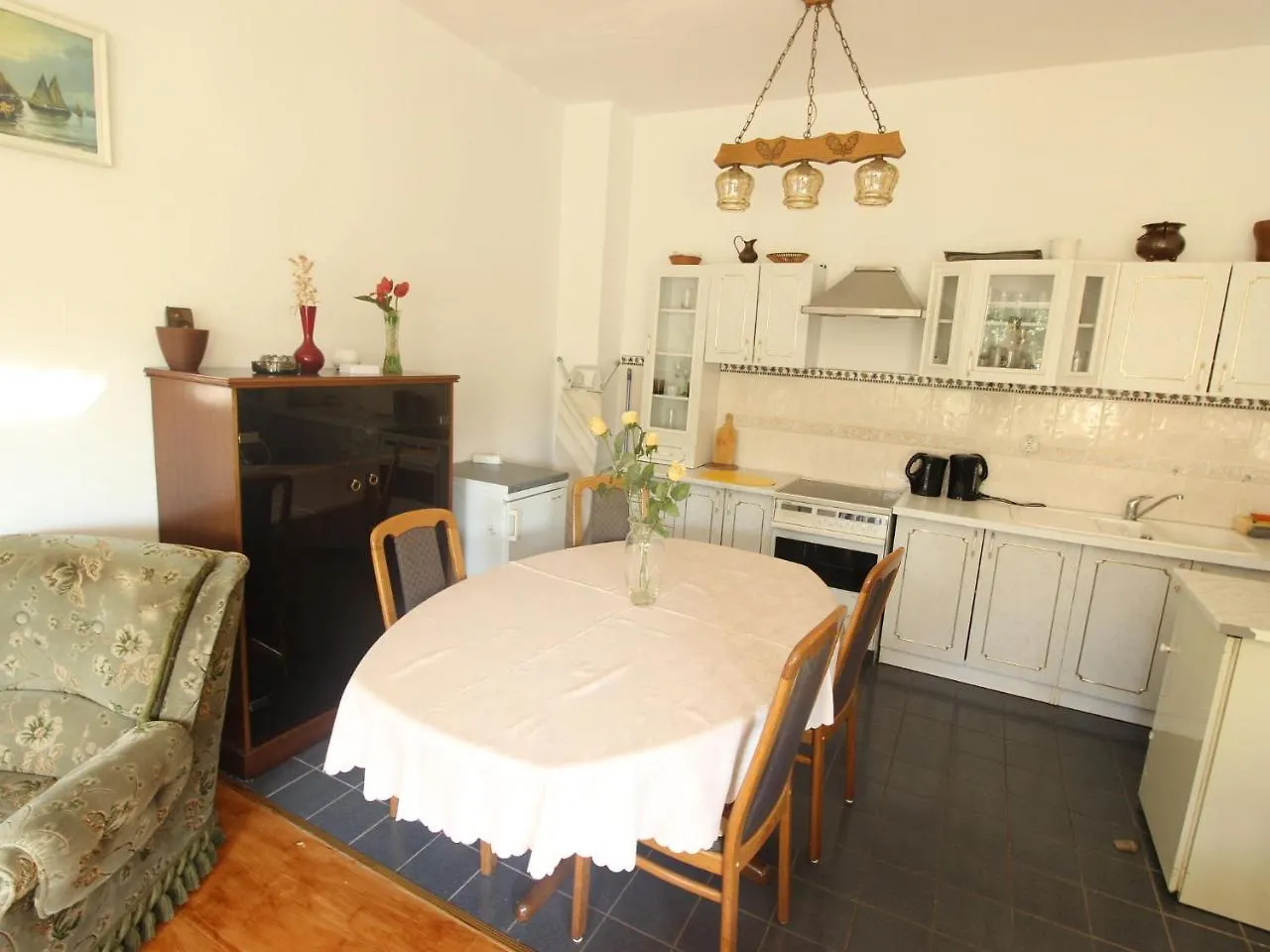 Simplistic Apartment In Starigrad Near Sea Croatia
